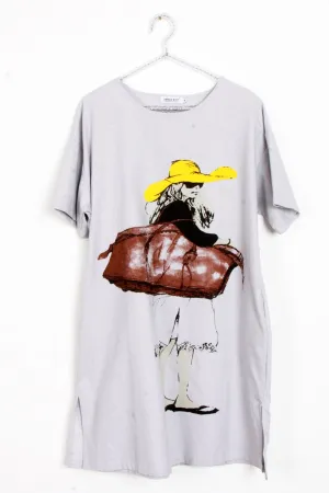 Woman Illustration With Hat print T-Shirt Dress